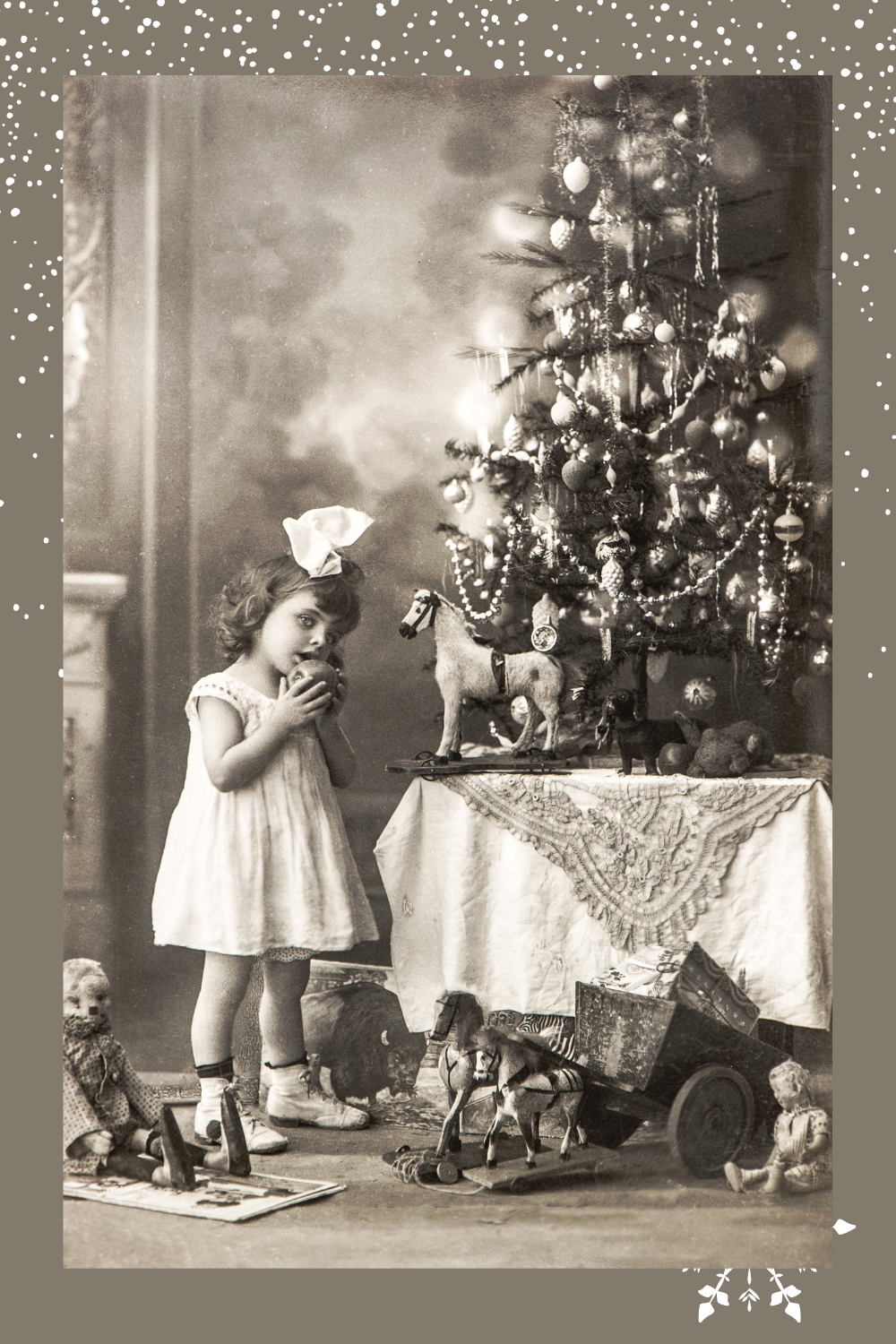 Blending Primitive Christmas With Vintage Charm: A Love Letter to Holidays From Yesteryear