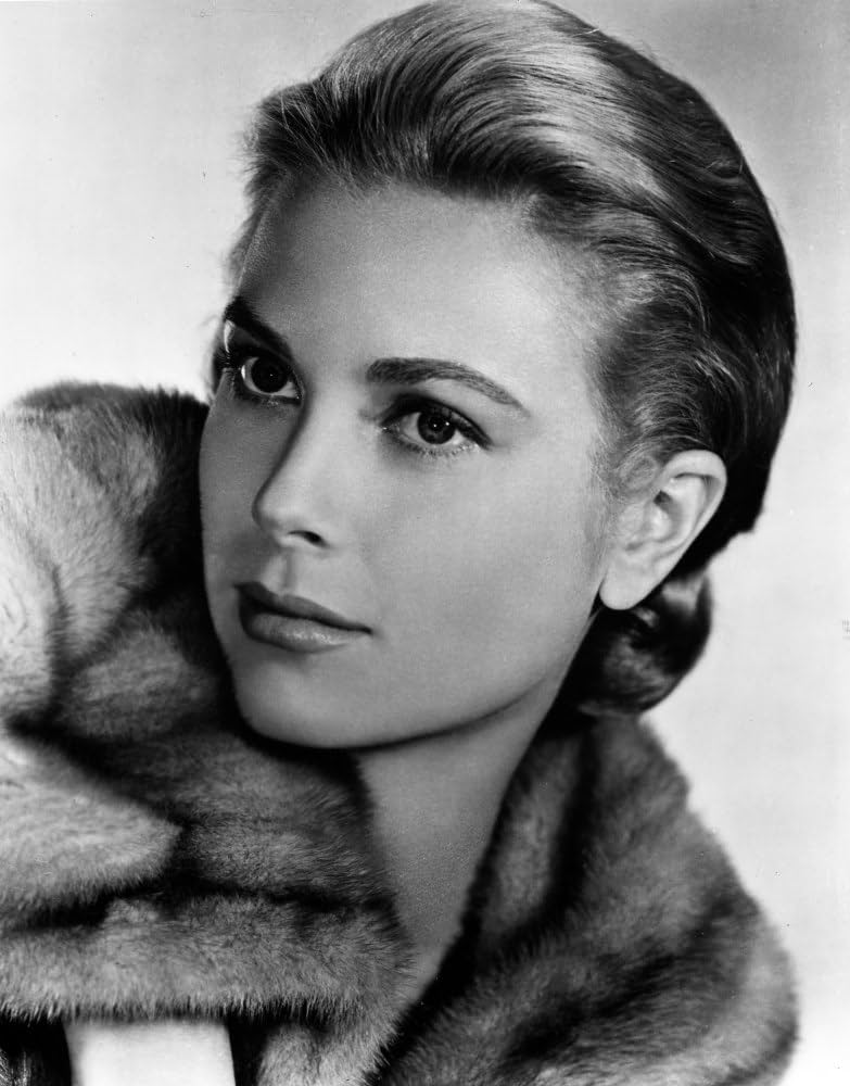 Retro Holiday Wardrobe Upgrade — Pearls, Fur, & Peak Auntie Glam